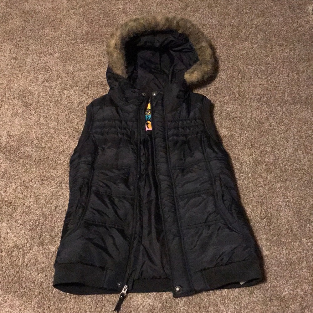 Burton women’s vest with hood.